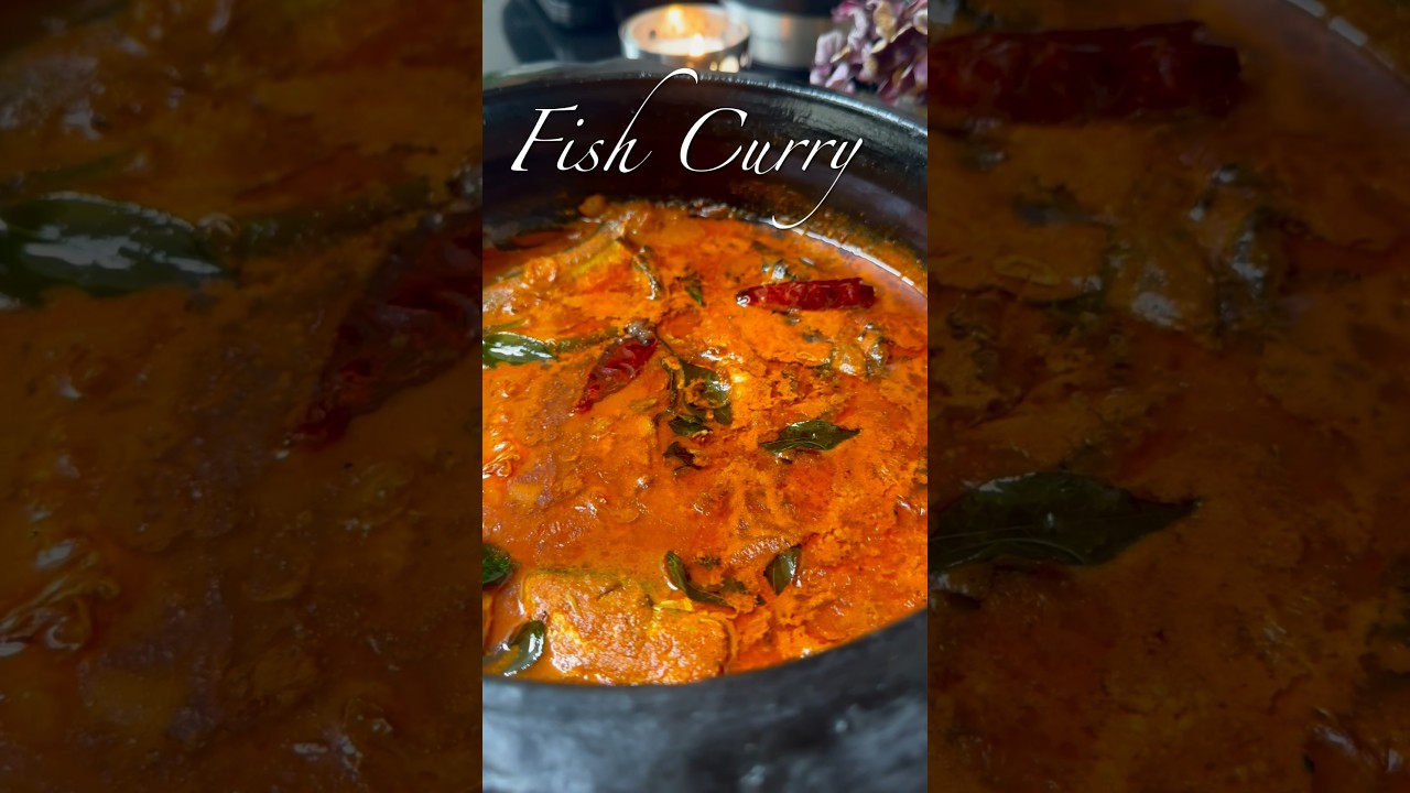 Thenga Aracha Mathi Curry (coconut fish curry) - #trendingshorts #keralafood #fishcurry