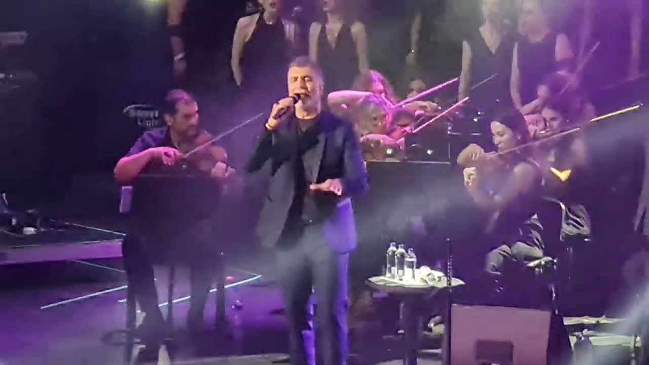 (05.08.2025) Özcan Deniz - Beni Affet, Harbiye Cemil Topuzlu Açıkhava Sahnesi Konserleri