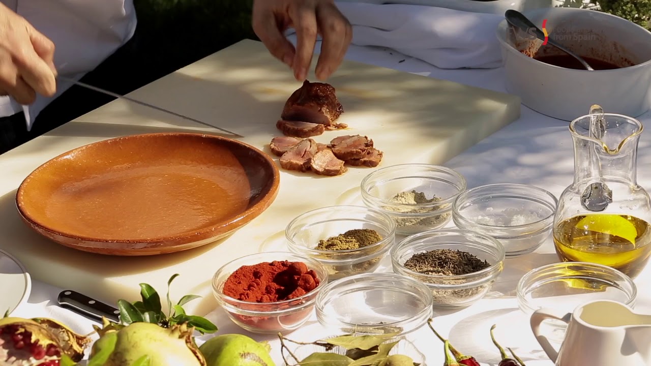 Cooking Spanish recipes:  Ibérico pork tender loin with pimentón by José Pizarro