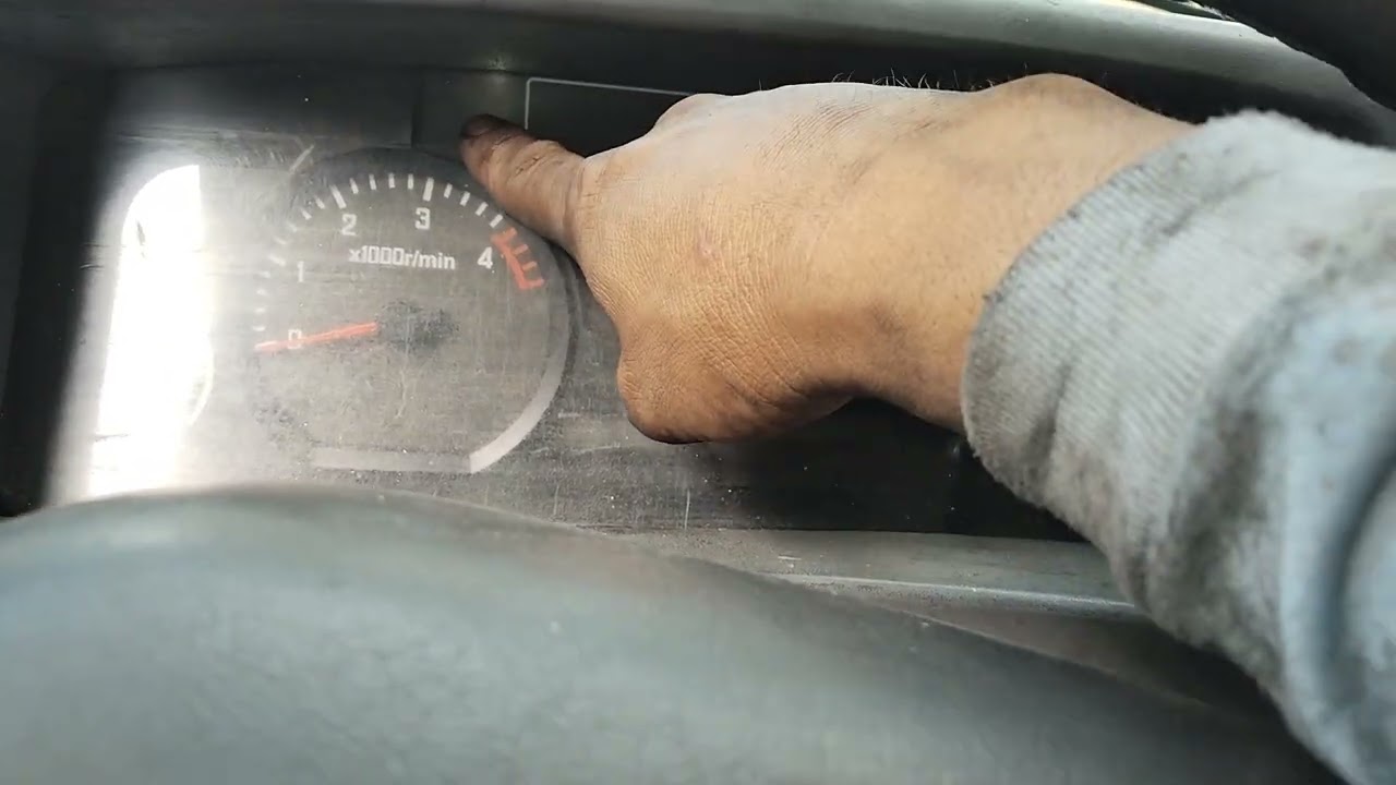 isuzu 4jj1-1 panel gauge problem / rpm / temperature gauge / speedometer / fuel gauge issue