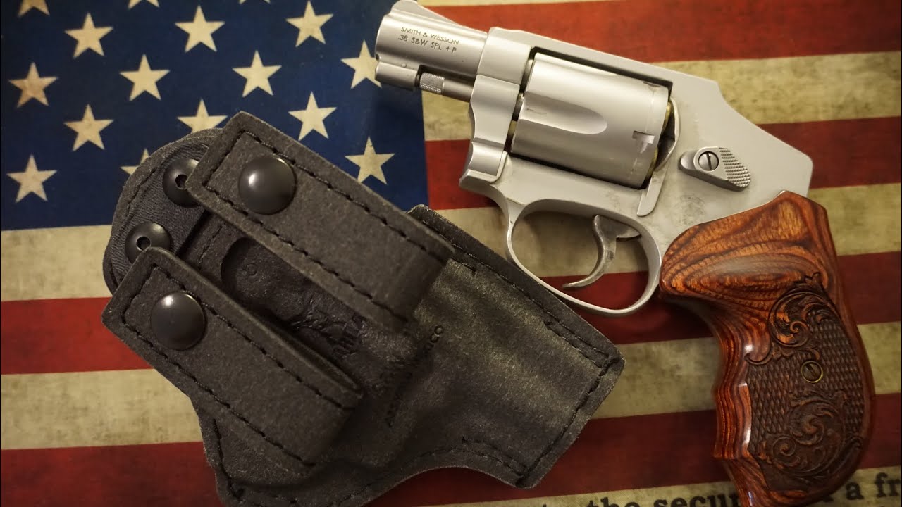 Snub Nose EDC S&W Model 642 Airweight Safariland Model 18 IWB Revolver Holster Review