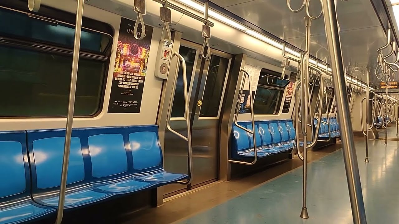 Bucuresti metro linka - M2, linia de metrou Bucuresti - M2, Bucuresti metro line - M2.