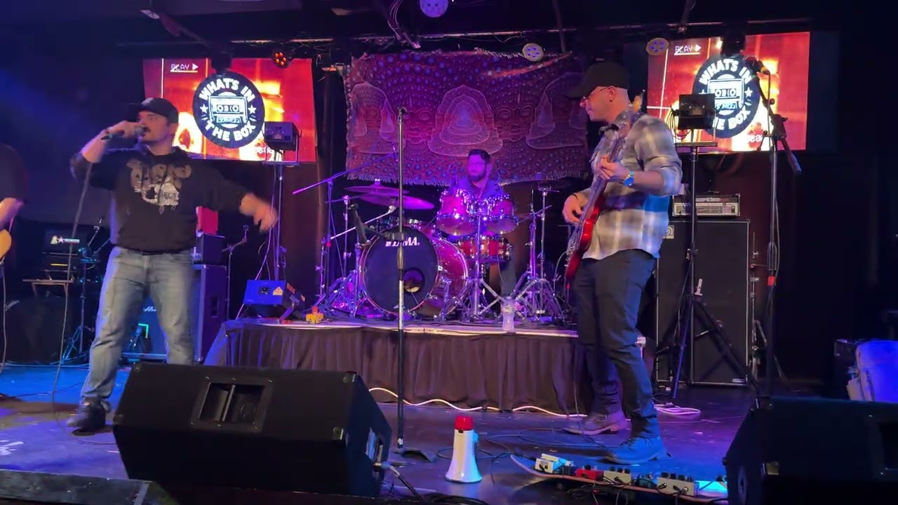 01-09-26 What's In The Box (Possum Kingdom-Toadies cover)-89 North Music Venue, Patchogue, NY