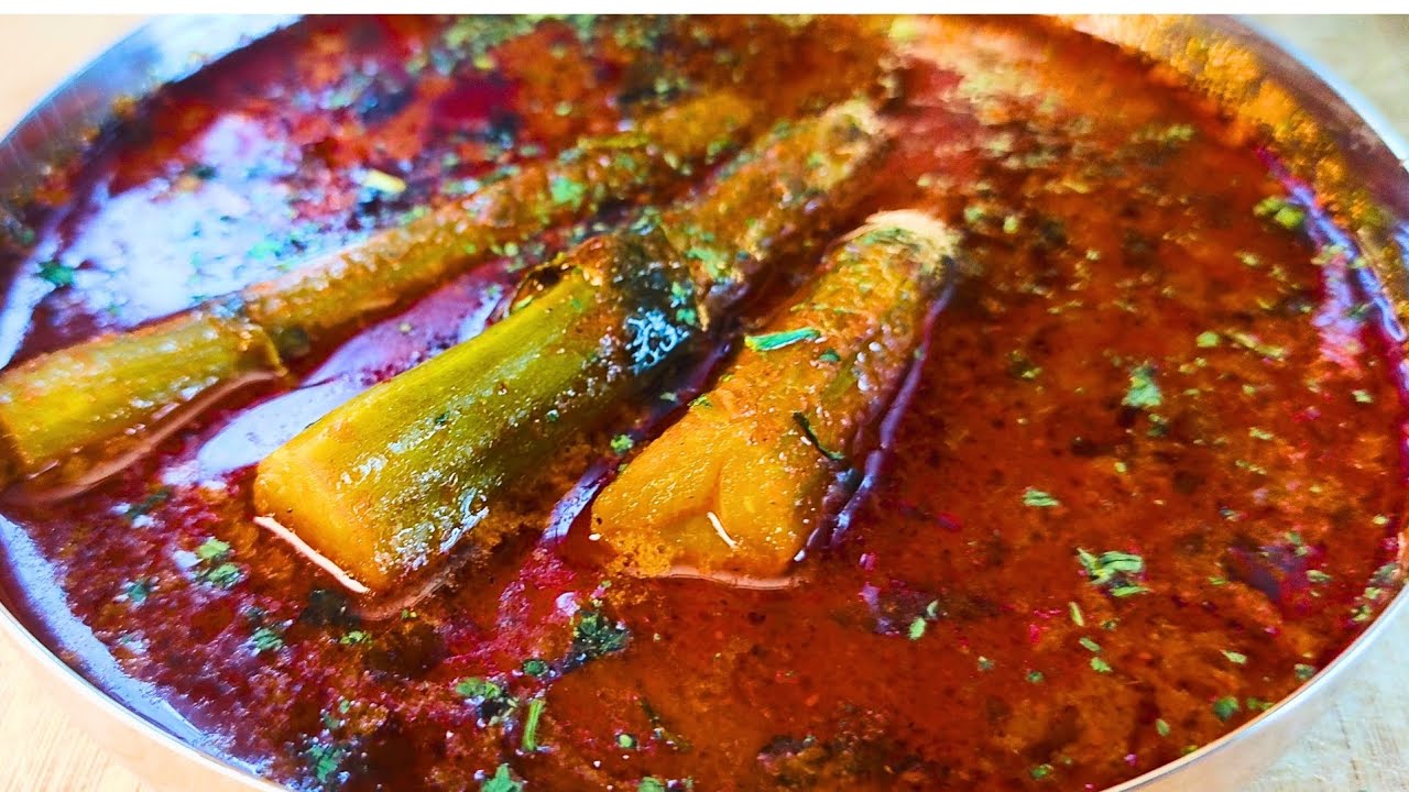 असा शेवगा बटाटा रस्सा कधीच खाल्ला नसेल 😋👌...ही रेसिपी नक्कीच बनवून बघा... भन्नाट चव 