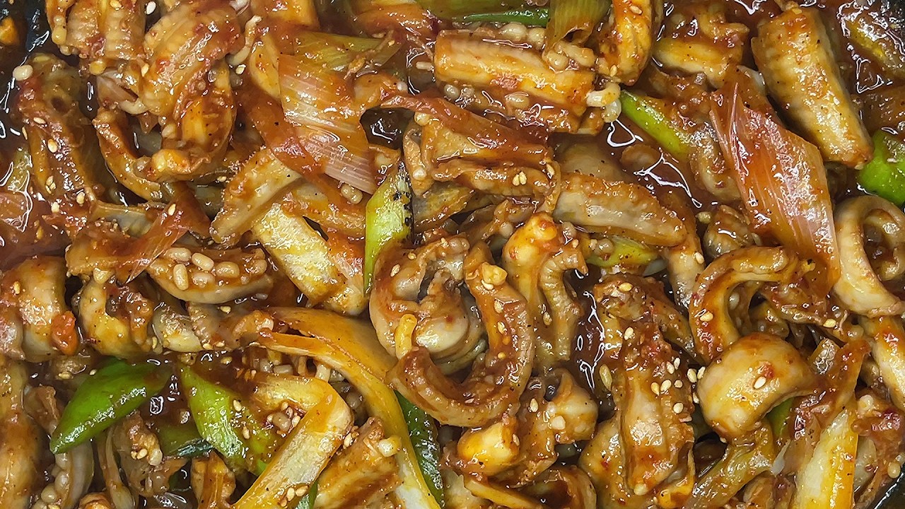 못생겼지만 너무 맛있는 꼼장어볶음, 비린내 제거부터 비법 양념장까지 알려드릴게요.