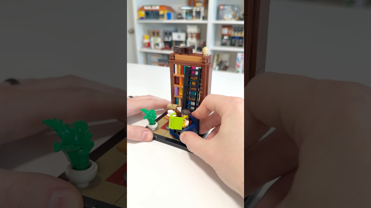 Building the LEGO Ideas Bookshelf in 60 Seconds 📚 #lego #legoideas #speedbuild