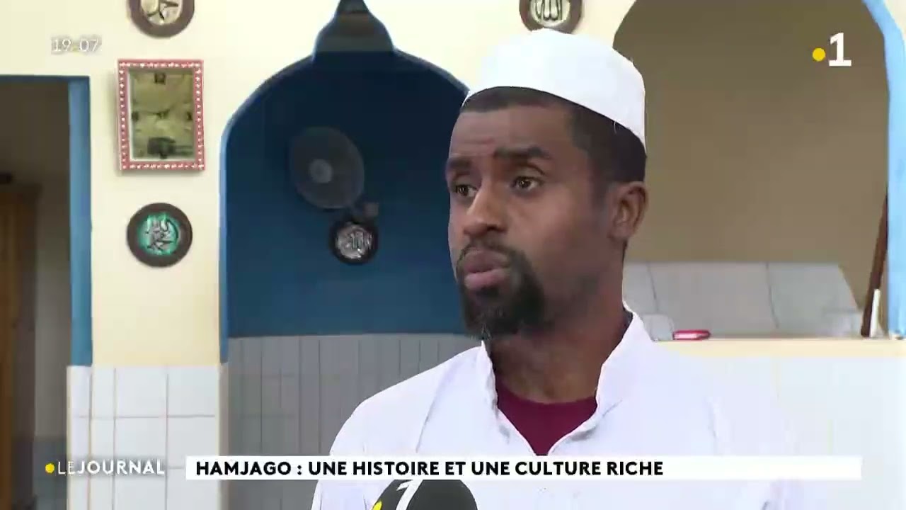DÉCOUVERTE: 😊🇾🇹CHARMANT VILLAGE DE HAMJAGO