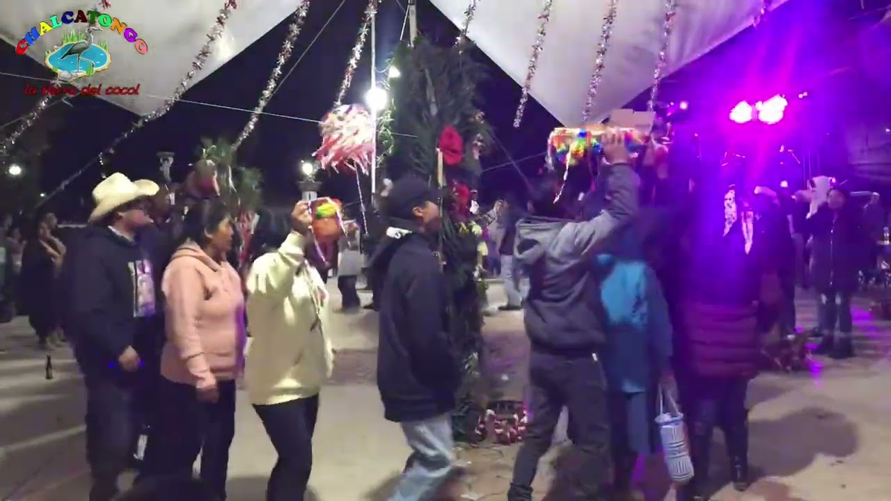 Con mucha alegría el primer novenario recibe en el arco a sus compadres/ 3er viernes de cuaresma