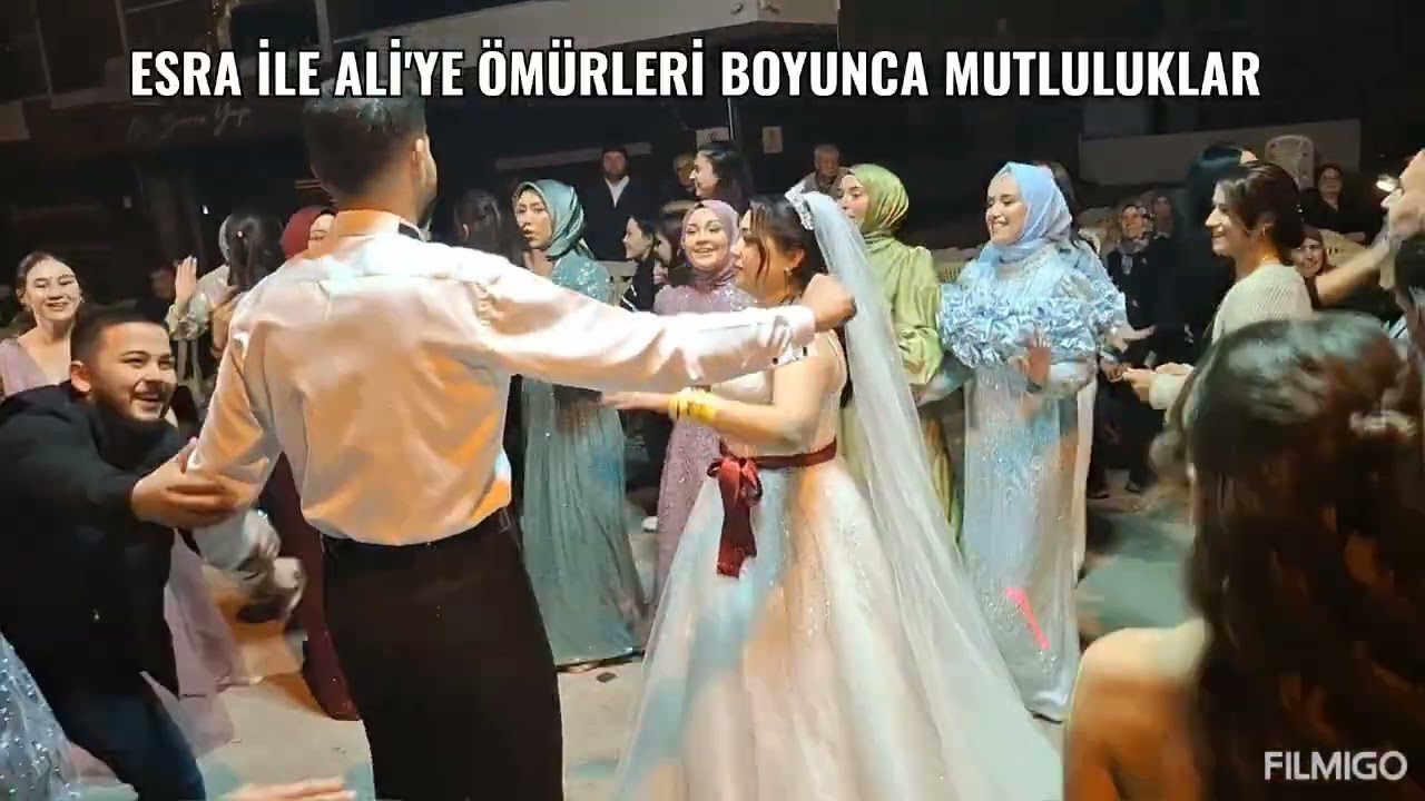 Piyanist Tayfun ile Akhisar Efendi mahallesi'nde Düğün Şöleni 