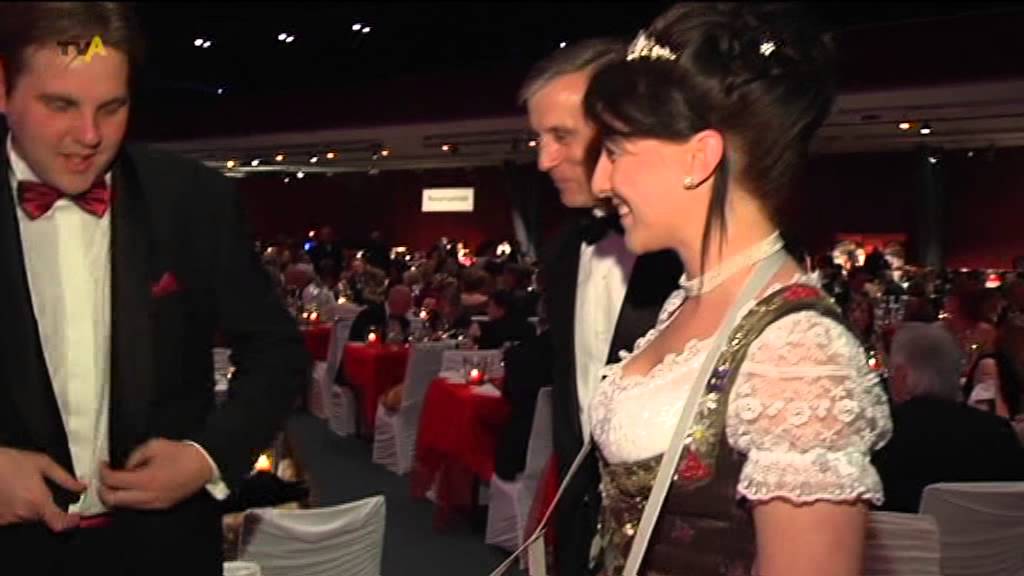 Im Blitzlichtgewitter: Allg&auml;uer Presseball bringt Hollywood nach Kempten