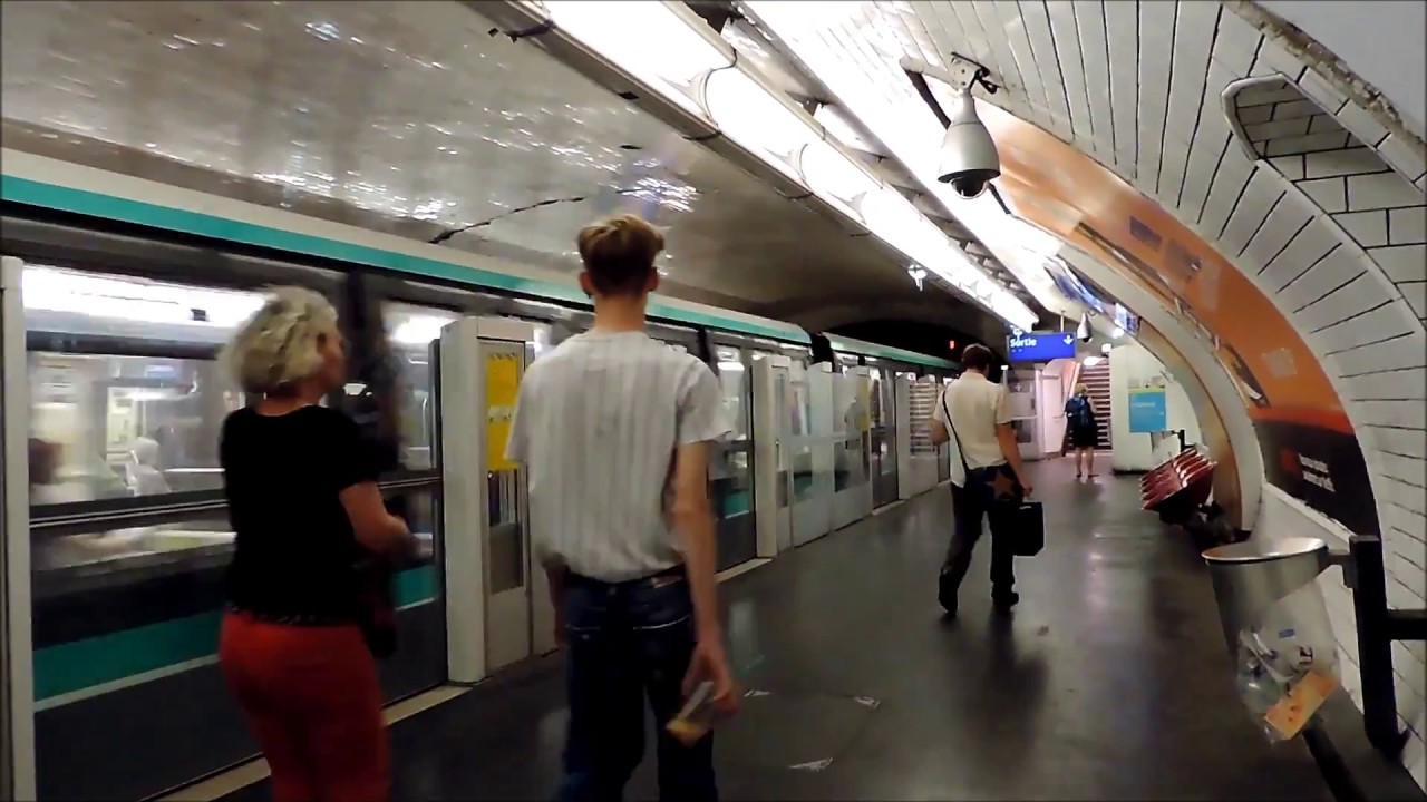 Rame MP05, station Châtelet, ligne 1