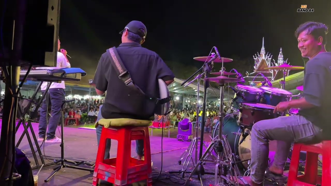 ទឹកភ្នែកអ្នកស្រែ Tuk Pnek Nek Sre cha cha  - Live Band Sane Đen