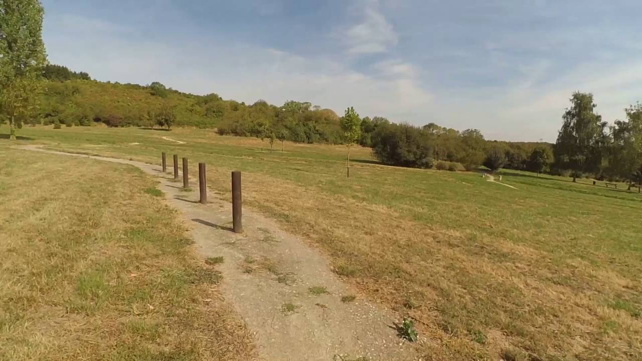 YI Action Cam YI 88001 with my mountain bike