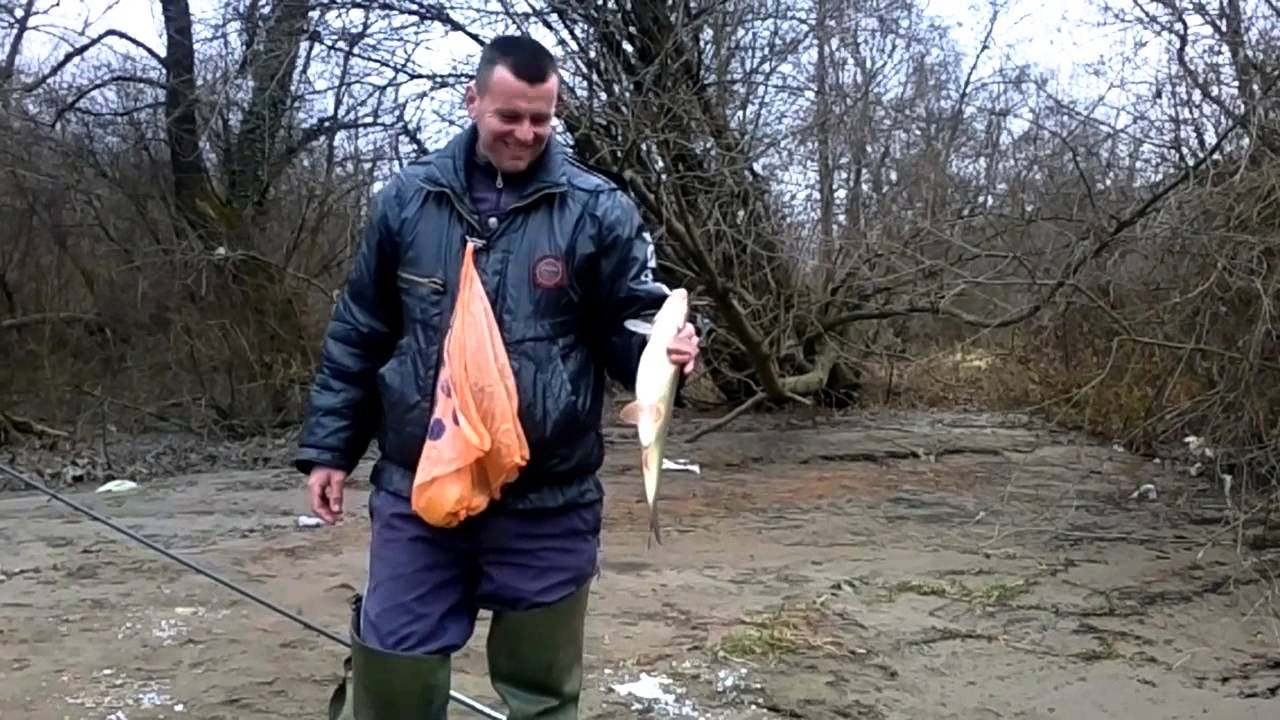 Lov skobalja na Drini u Gorazdu - Haris Korda (januar 2014.)