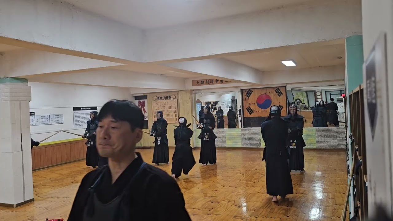 20251217 수련풍경( 허리힘을 써보다..힘들다..)