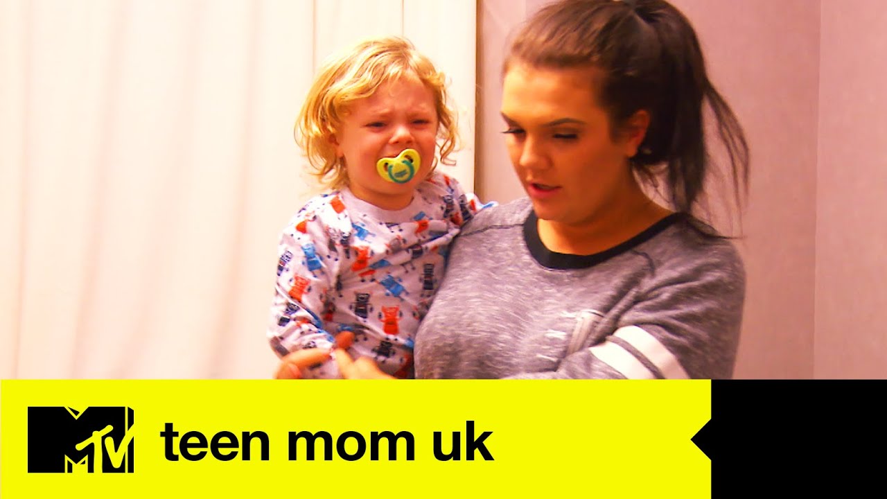 Amber Struggles To Get Brooklyn To Sleep In His Own Bed | Bedtime Battles | Teen Mom UK