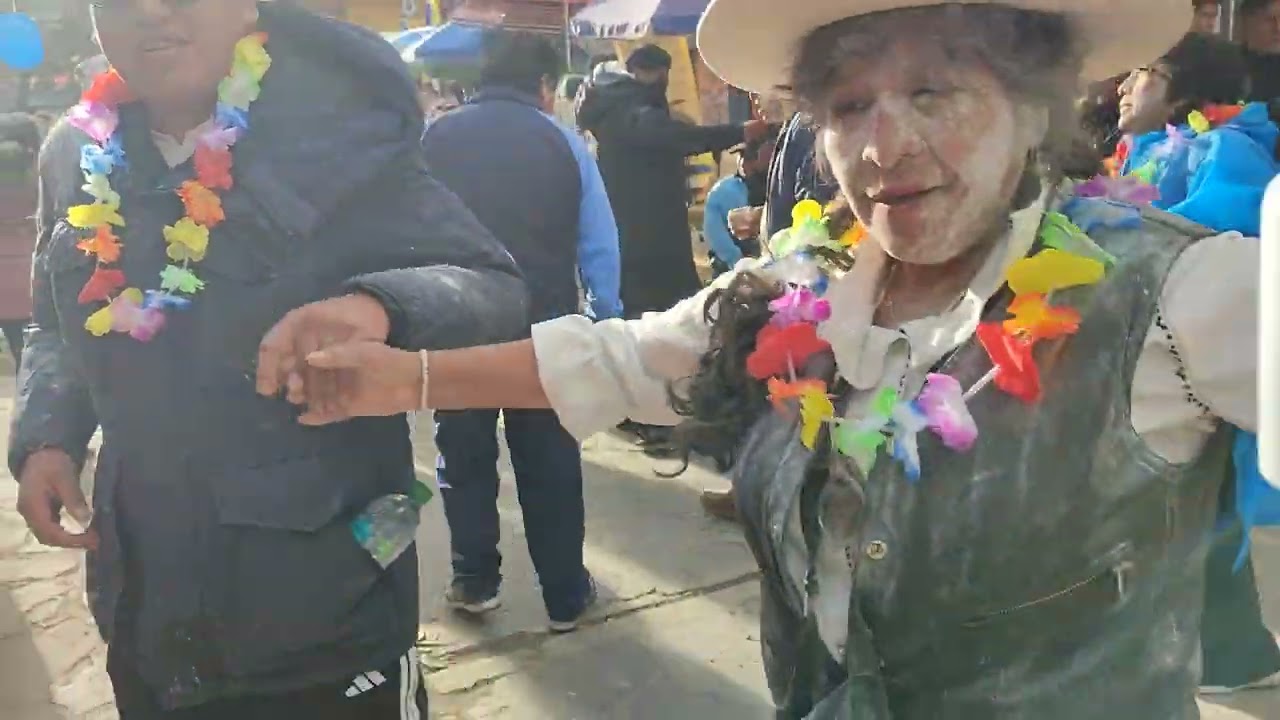 Carnavales con cortamonte en Huancavelica 2026 / Orquesta Internacional Favorables Del Perú 