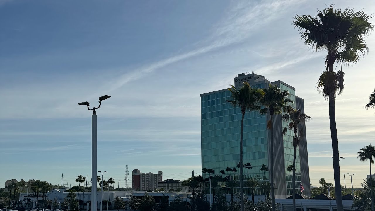 Hilton DoubleTree near Universal Orlando - how’s the walk?