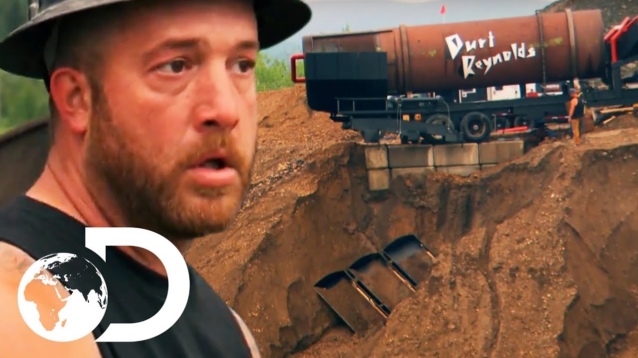 Disaster Strikes As Rick Ness Sets Up His New Wash Plant! | SEASON 9 | Gold Rush