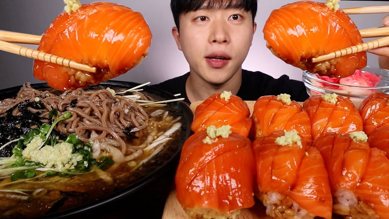 냉모밀 대왕연어초밥 먹방,,,ASMR MUKBANG Cold buckwheat salmon sushi Eating show