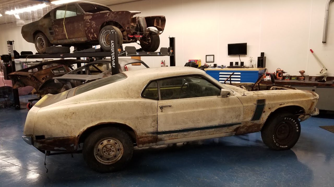 Найди в амбаре Boss 302 Mustang 1970 года (разобран)