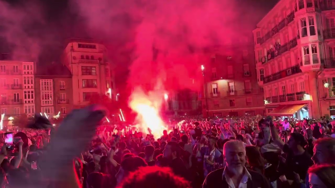 Subida  de celedon fiestas de Blanca 2024#celedon#fiestablanca #vitoriagasteiz #paisvasco #españa
