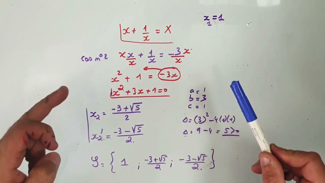 Transformation d'une équation de degré 4 à l'aide d'un changement de variable complexe.