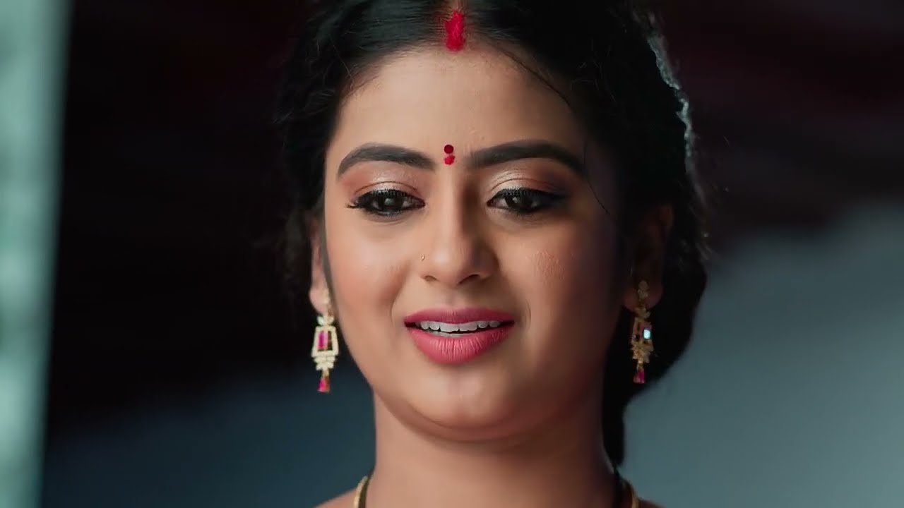 Mithra Feeds Bhagyalakshmi - Soubhagyavati Bhava - Full ep 251 - Zee Kannada - 08-May-204