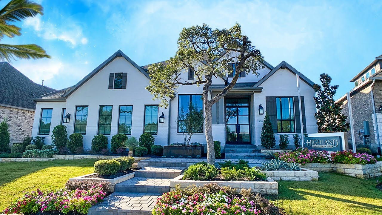 3000+ sq ft 216 Plan by Highland Homes in Georgetown, TX | Parkside on the River | Santa Rita Ranch