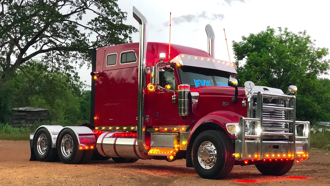 BIG BOB International 9900i (Evil Diesel) | Straight piped ISX Cummins - Jamaican Trucker