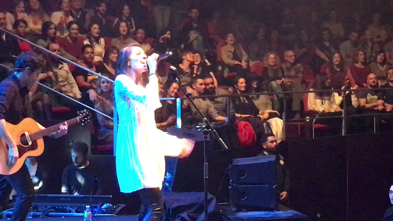 Bebe - Más que a mi vida (Teatro Circo Price 14/11/15)