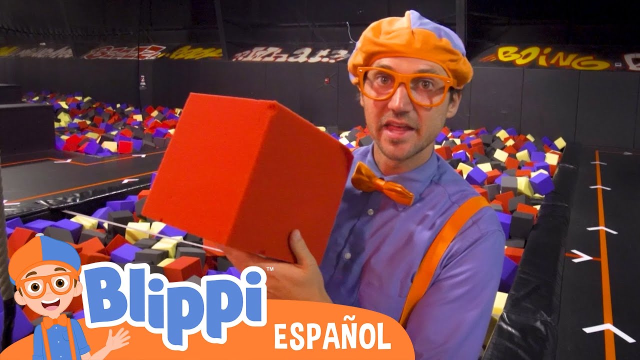 ¡Aprendamos el alfabeto en un parque de trampolines! | Aprende con Blippi | Videos Educativos