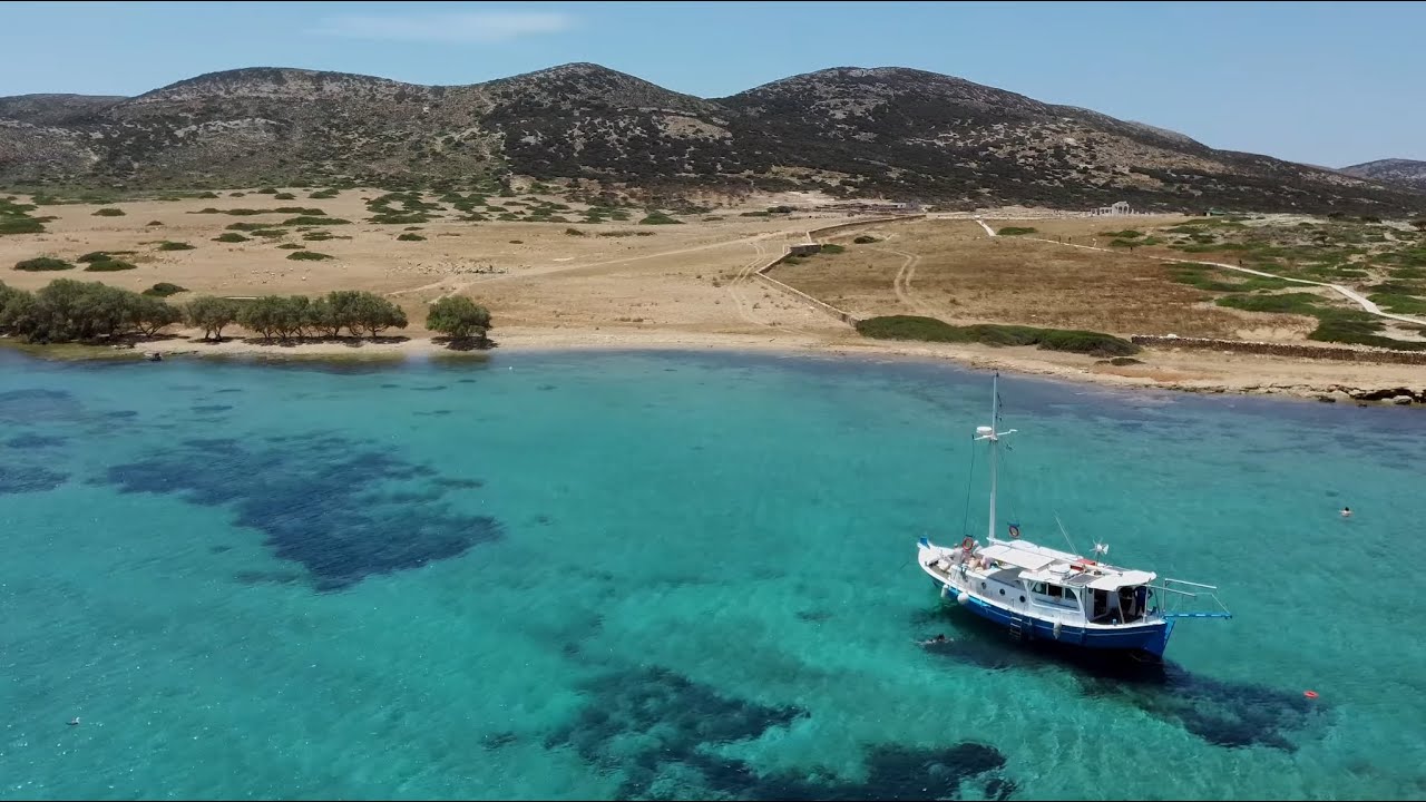 Daily cruise between Paros & Antiparos islands