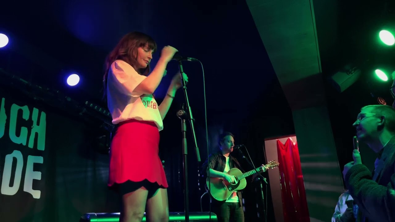 Lauren Mayberry- Something In The Air live Liverpool 10/12/2024