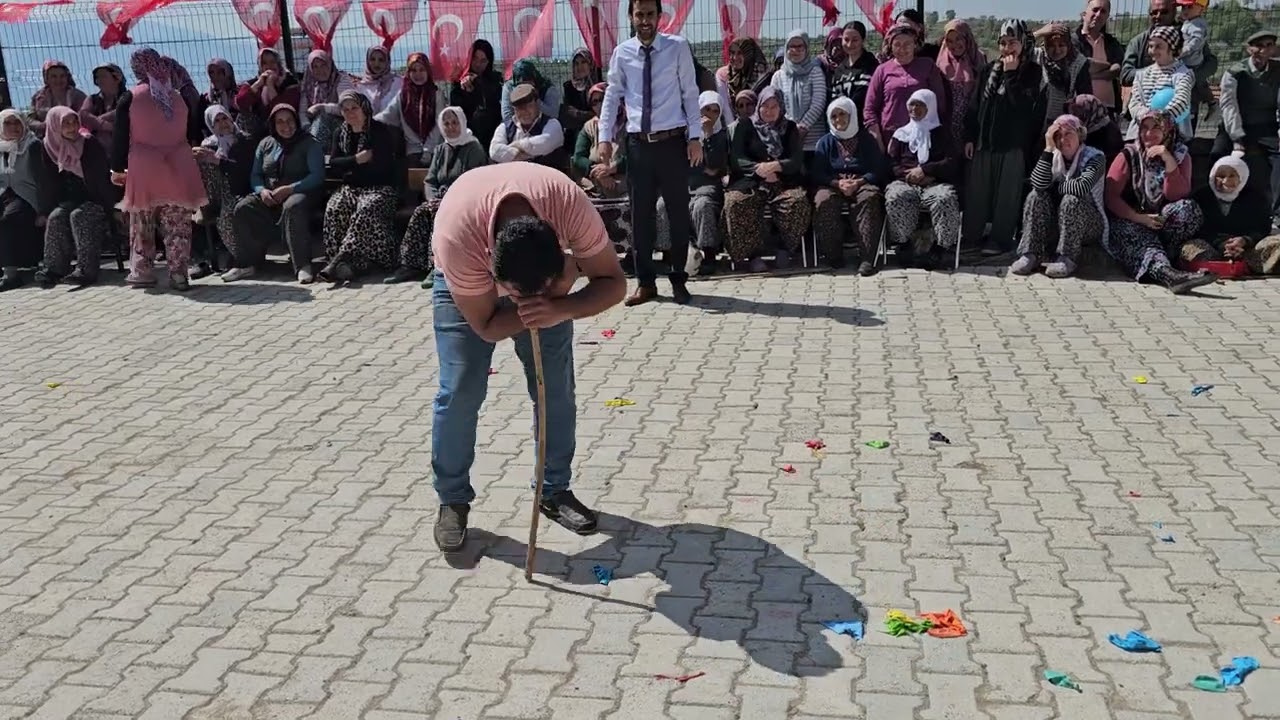 DEMİRCİ'nin ULACIK köyünde 23-Nisan Ulusal Egemenlik ve Çocuk Bayramı Kutlama Töreni 2025..