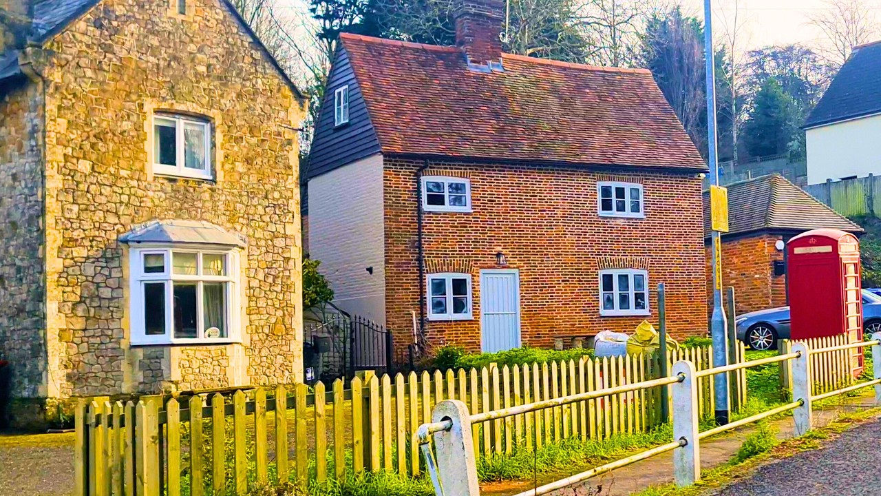 Peaceful Morning Walk in a Small English Town - Harbledown, Kent. ENGLAND