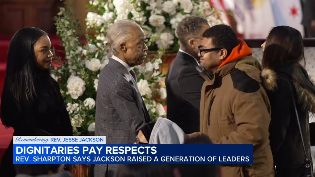 Dignitaries pay respects to Rev.  Jesse Jackson