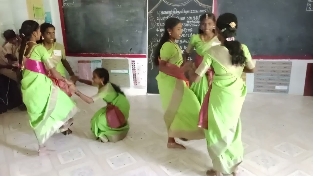 கிராமிய நடனம் மல்லி குழுவினர் கலைத் திருவிழா பள்ளி அளவிலான போட்டிகள் 2024-25