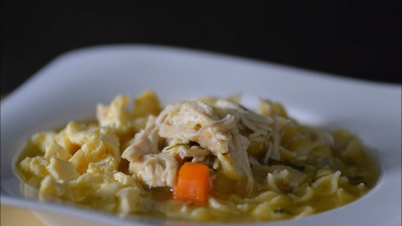 Omas klassische Hühnersuppe