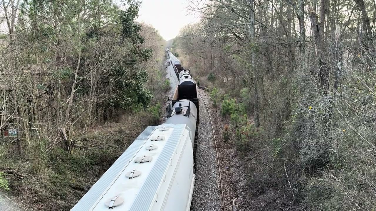 CSX M583 in north Druid hills ga