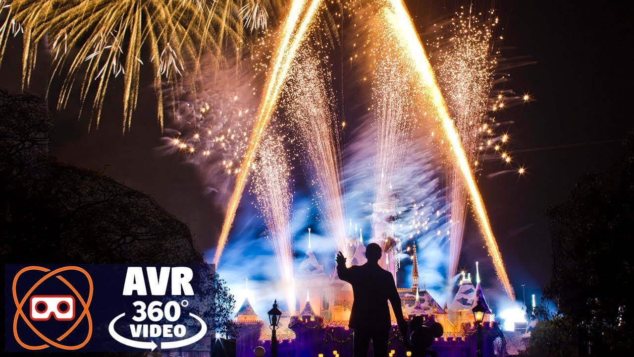 [5k 360] Believe In Holiday Magic 2018 - Beautiful Disneyland Fireworks