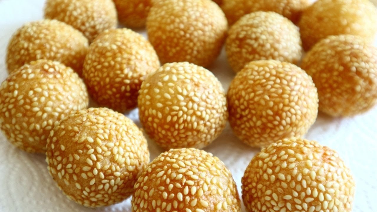 របៀបធ្វើនំក្រូចល្ងរ ស្រួយឆ្ងុយឆ្ងាញ់ - Sesame Balls Recipe[Khmer Dessert]