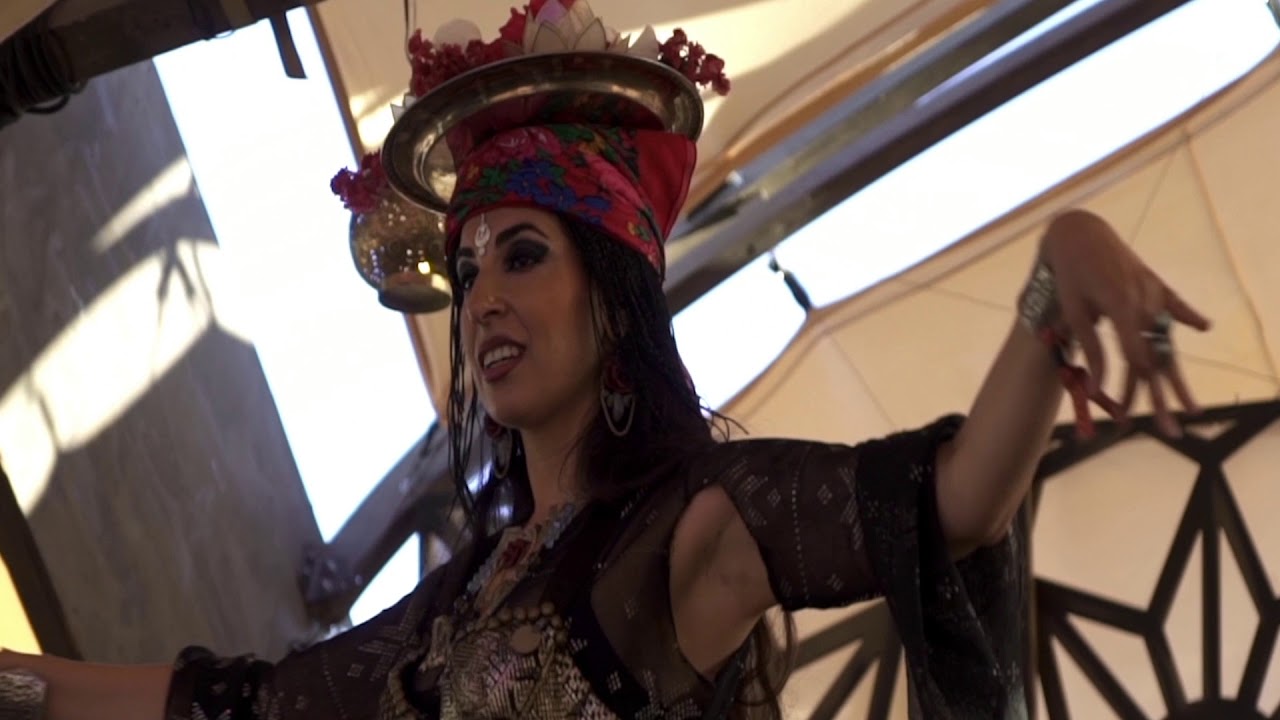 Karavan Sarai- World Fusion Music & Dance (Silk Road Electronica)