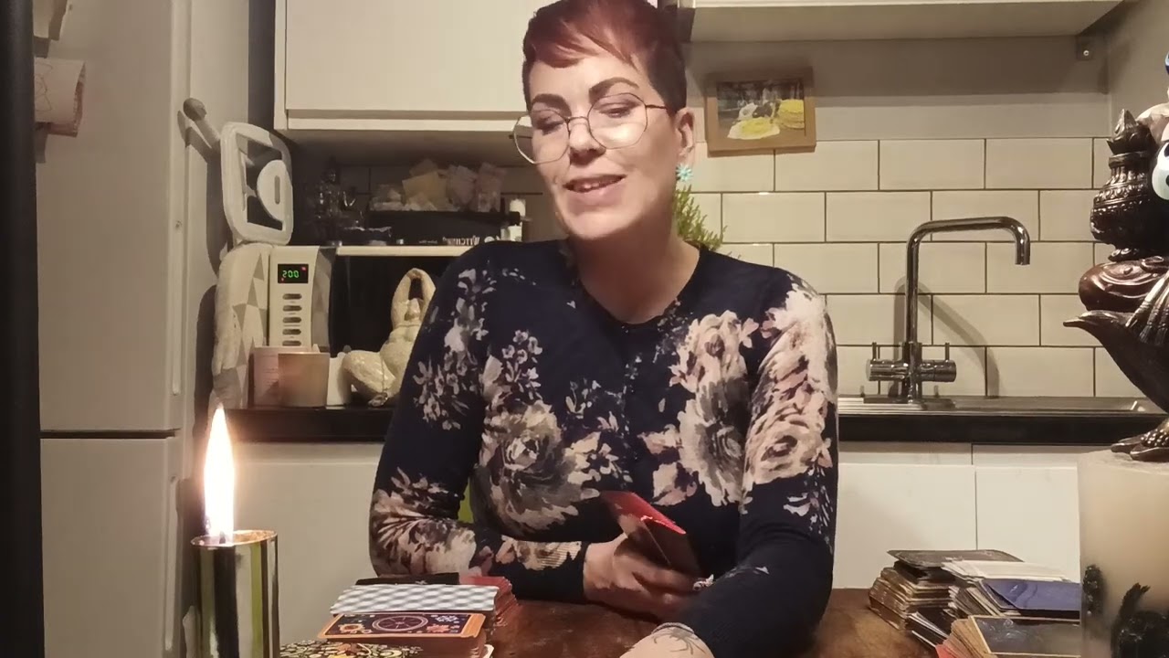 Ooooooh, a love reading without drama? You're welcome. 💅❤️