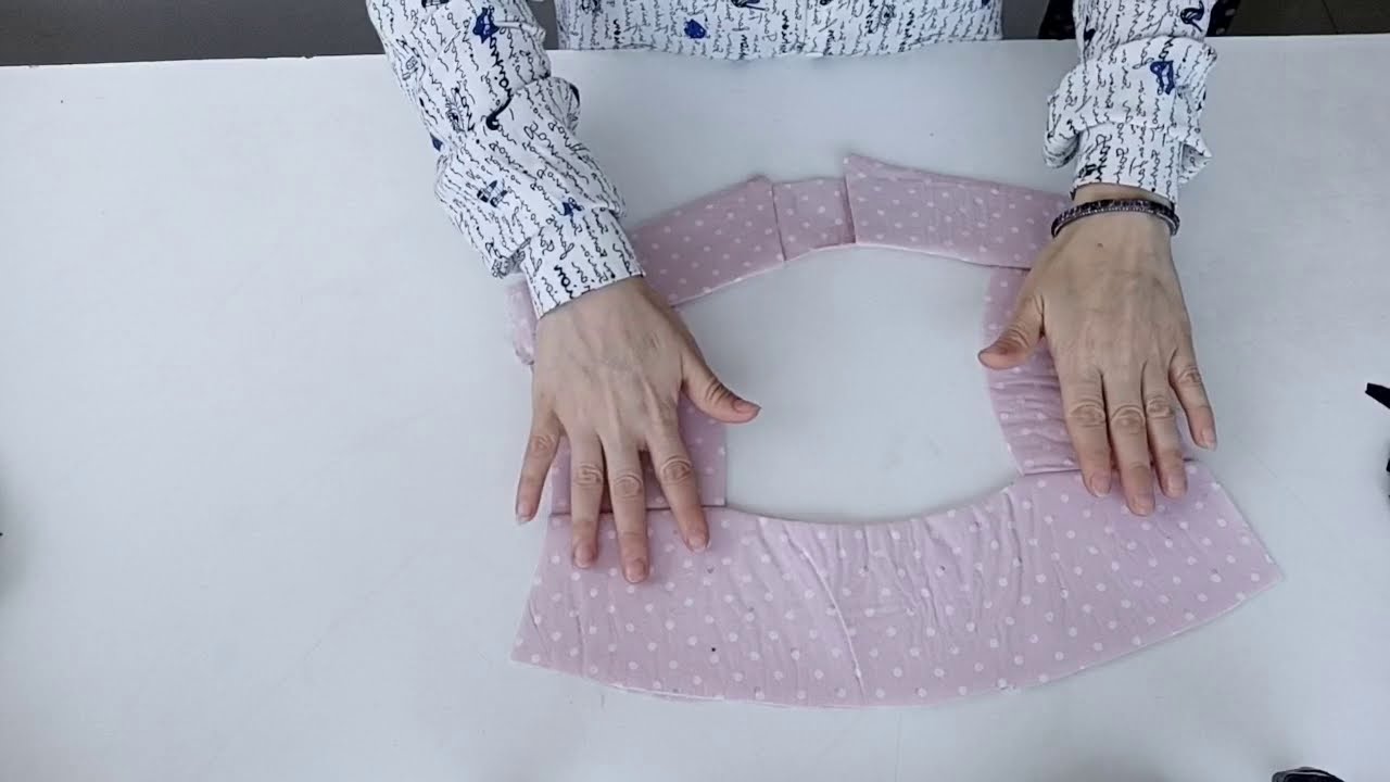 Трёх кокеточный национальной платье