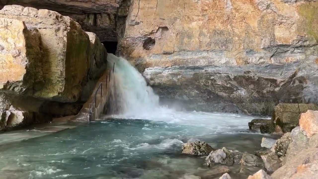 Liban Afqa cave / Lebanon Afqa cave