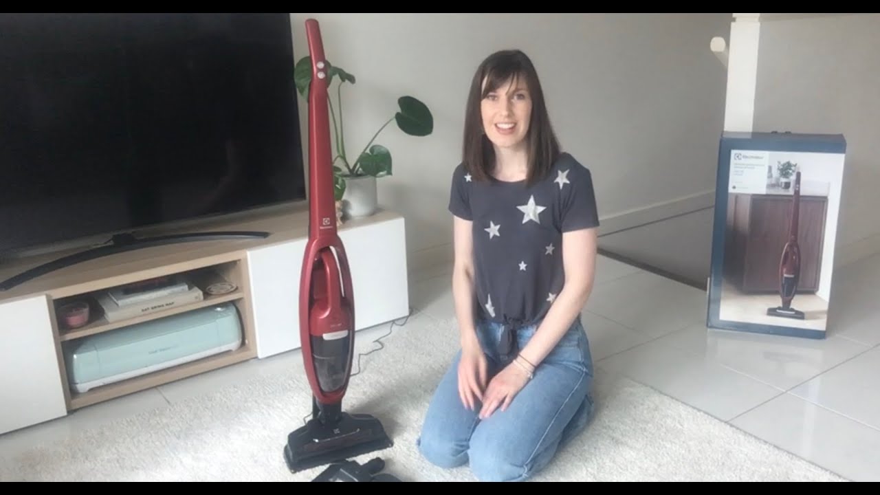 Electrolux Well Q7 Animal Cordless Vacuum Cleaner REVIEW | EMILY LONDON
