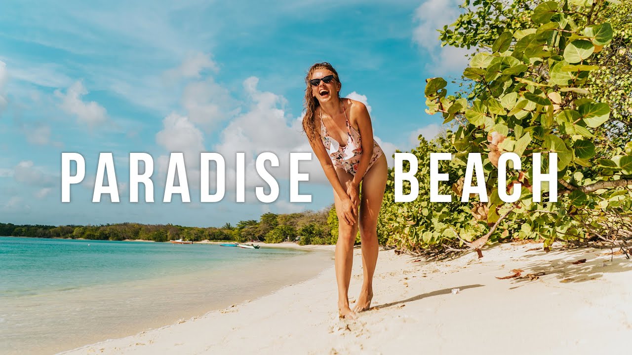 WHAT A GIRL CAN DO ON A LONELY PARADISE BEACH