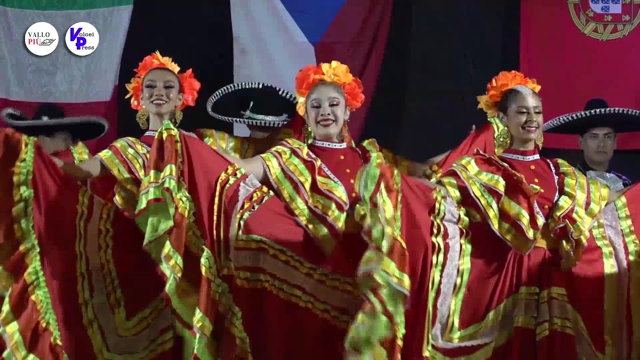 𝐔𝐧 𝐬𝐮𝐜𝐜𝐞𝐬𝐬𝐨 𝐥𝐚 𝟏𝟕𝐚 𝐞𝐝𝐢𝐳𝐢𝐨𝐧𝐞 𝐝𝐞𝐥𝐥' 