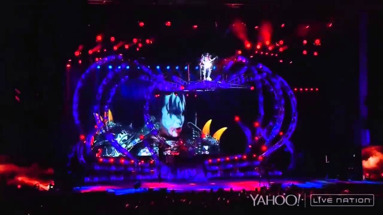 Kiss - God Of Thunder (Live Charlotte 2014)